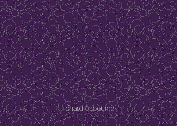 G187 Aubergine Bubbles