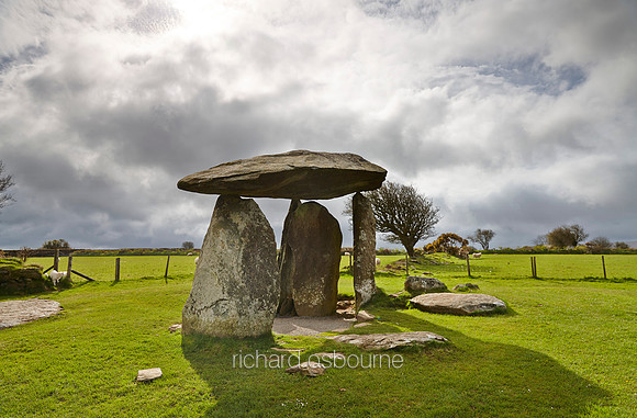 V8L45  Pentre Ifan, Pembrokeshire, Wales, UK