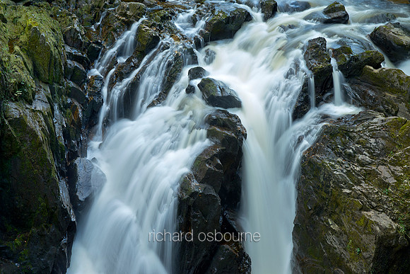 V8D28  River Braan and The Hermitage, Dunkeld, Perthshire, Scotland, UK