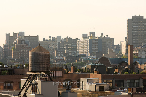 V4NY48  Manhattan Rooftops, New York, USA