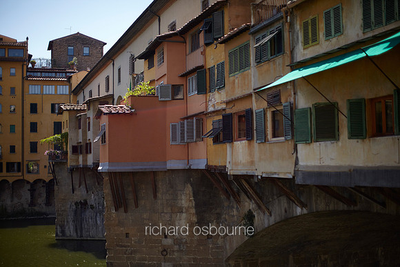 V6C8  Ponte Vecchio, Florence, Italy