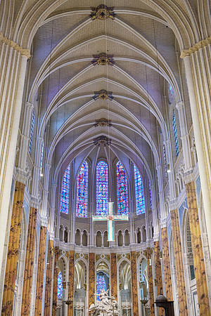 V19AR18  Chartres Cathedral, (Cathédrale Notre-Dame de Chartres), France