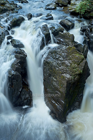 V8D30  River Braan and The Hermitage, Dunkeld, Perthshire, Scotland, UK