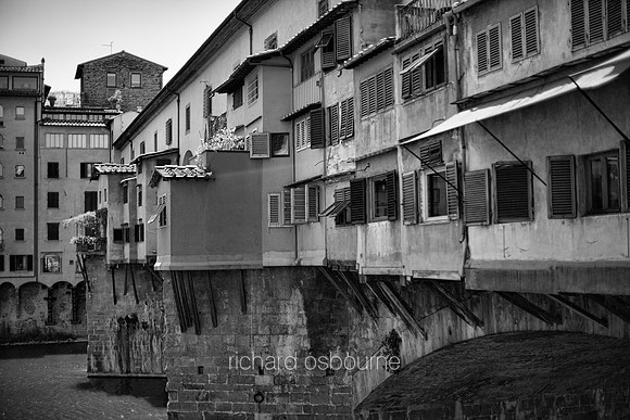 V6MA4  Ponte Vecchio, Florence, Italy