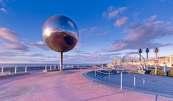 V7L37  Blackpool, Lancashire, UK