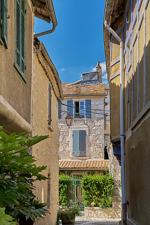 V19C21  Medieval Streets, Issigeac, Dordogne, South of France