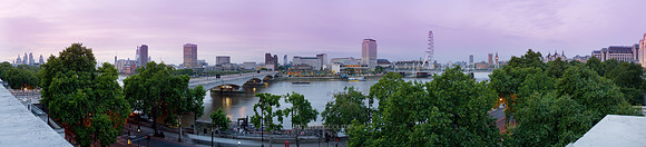 P2C29  The Thames and The Heart of London, UK