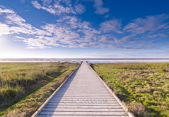 V7L52  Dawn, Ribble Estuary, Lytham, Lancashire, UK