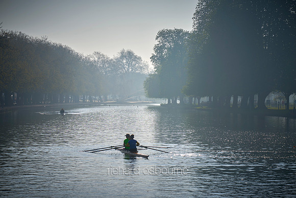 V20C14  Rowers, River Great Ouse, Bedford, UK