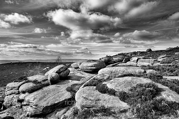 V4BW15  Hathersage Edge, Peak District, Sheffield, UK